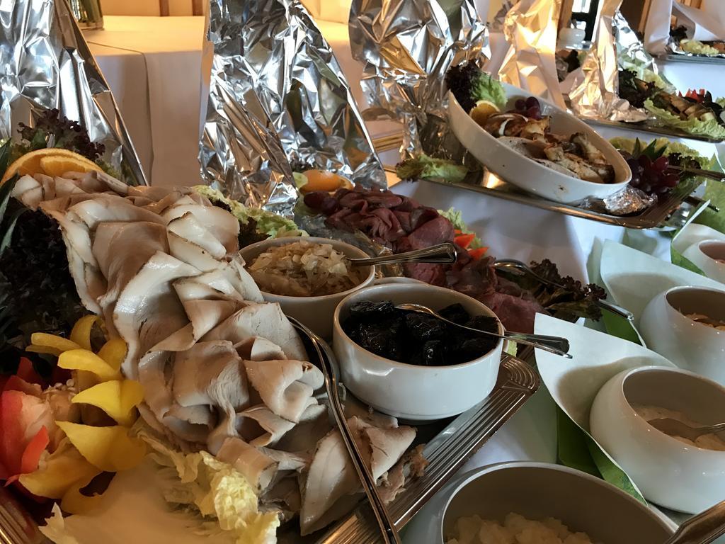 Alver Hotel Alversund Екстериор снимка