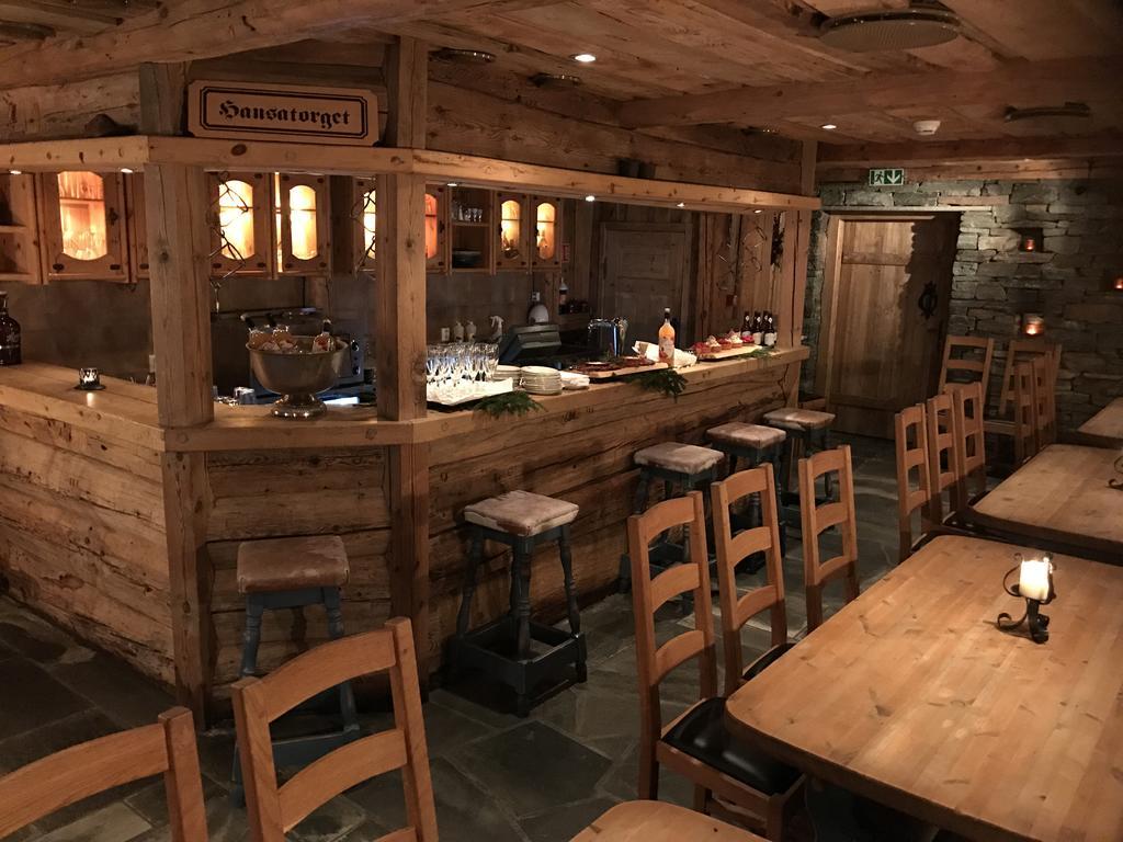 Alver Hotel Alversund Екстериор снимка