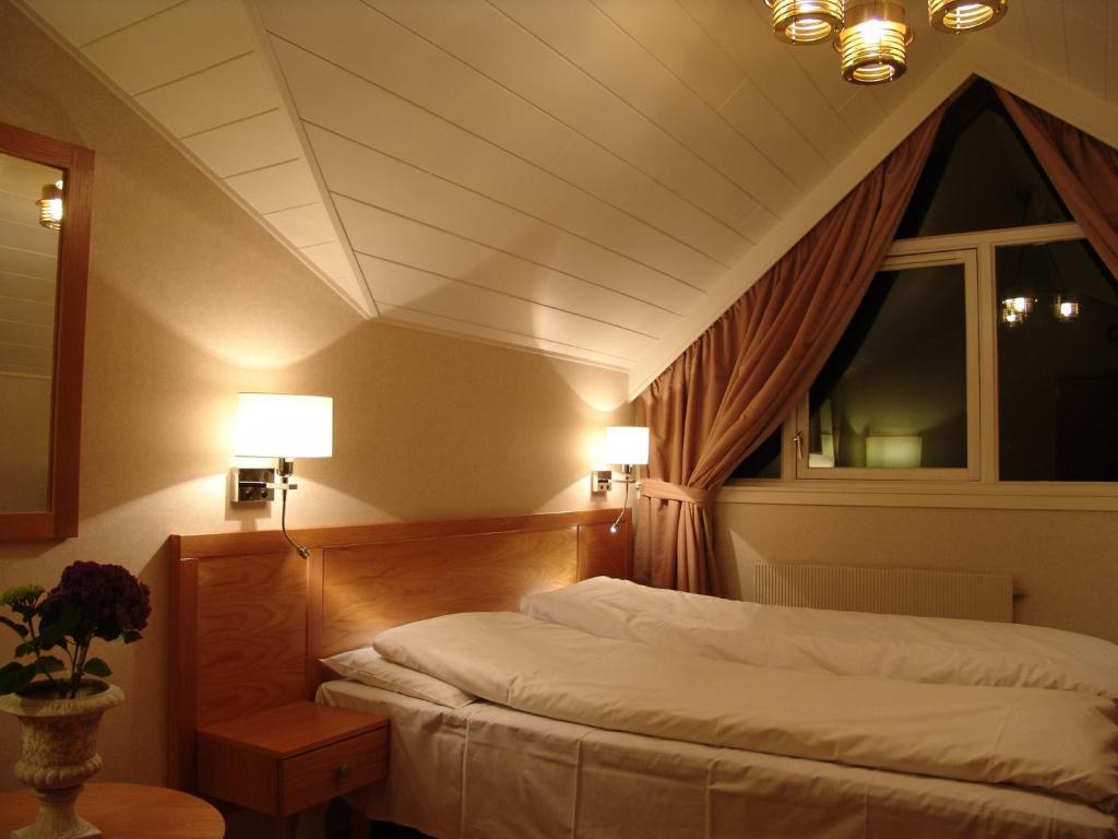 Alver Hotel Alversund Стая снимка