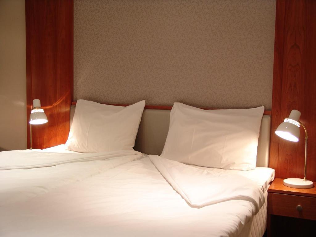 Alver Hotel Alversund Стая снимка